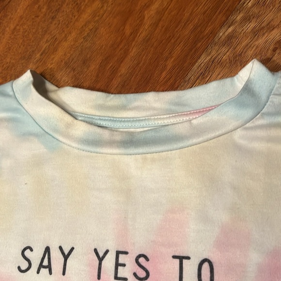 Like new no brand tie-dye T-shirt - Picture 3 of 10
